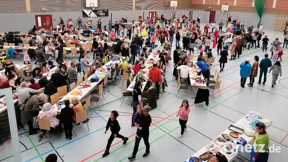 Gut gefüllt war die Mehrzweckhalle beim Kinderfasching von Kinderschutzbund und SVSW. Bild: stg