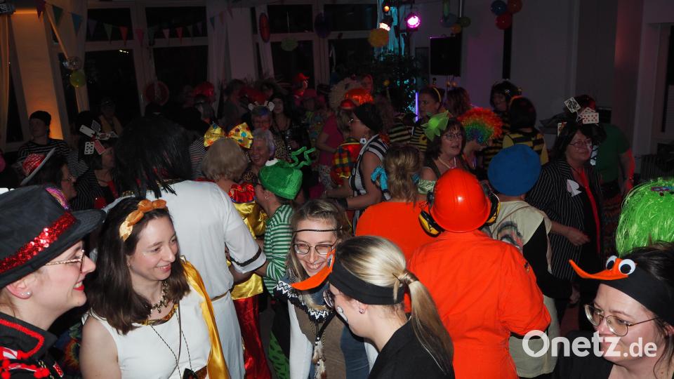 Weiberfasching in Neustadt/WN Bild: krb