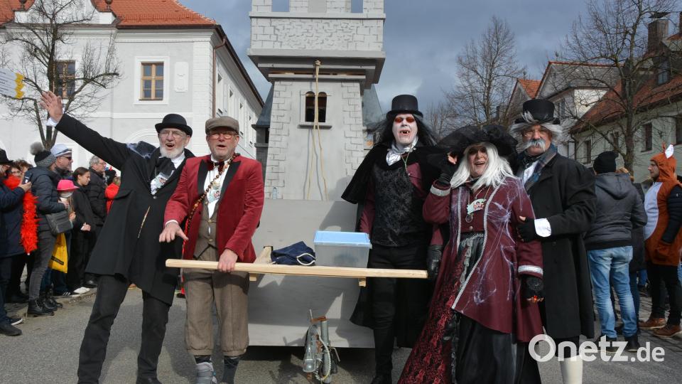 &quot;Tanz der Vampire&quot; lautet das neue Motto der Gruppe &quot;Gaudipower&quot;. Bild: jr