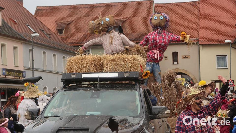 Die Reisacher Vogelscheuchen. Bild: Rosi Hasenstab