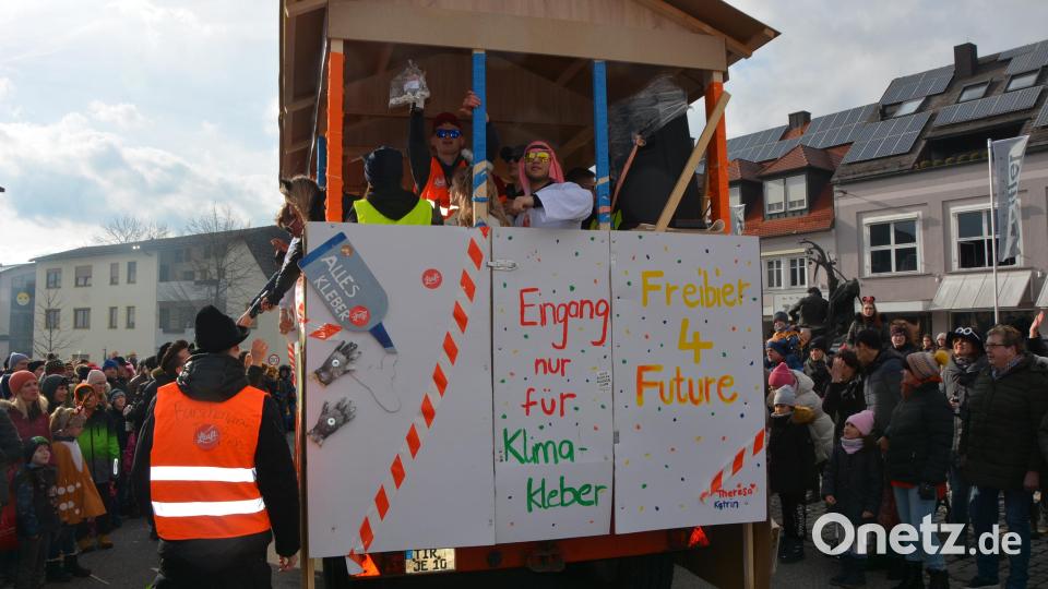 Erstmals beim Umzug dabei war der Burschenverein Pleußen. Bild: jr