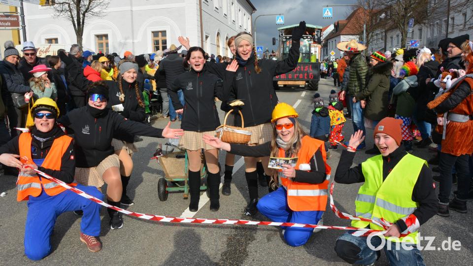 Die Showtanzgruppe vom Schlüsselclub Münchenreuth. Bild: jr