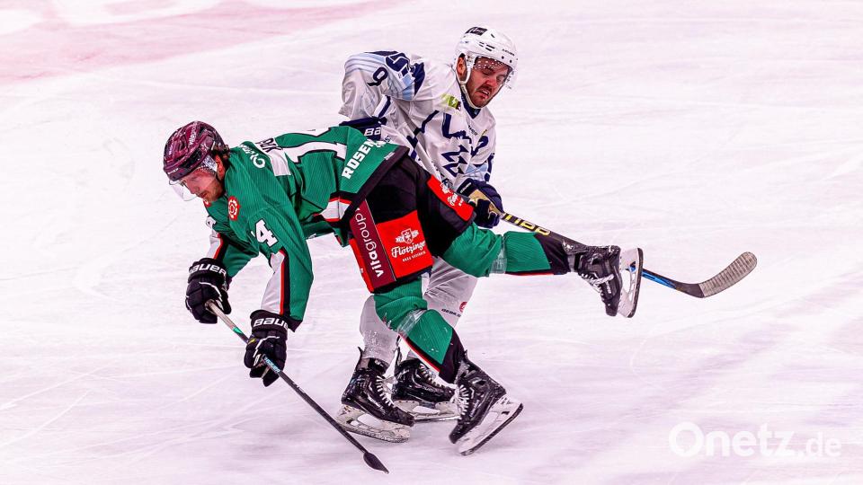 Mirko Schreyer (rechts) im Zweikampf. Bild: Werner Moller