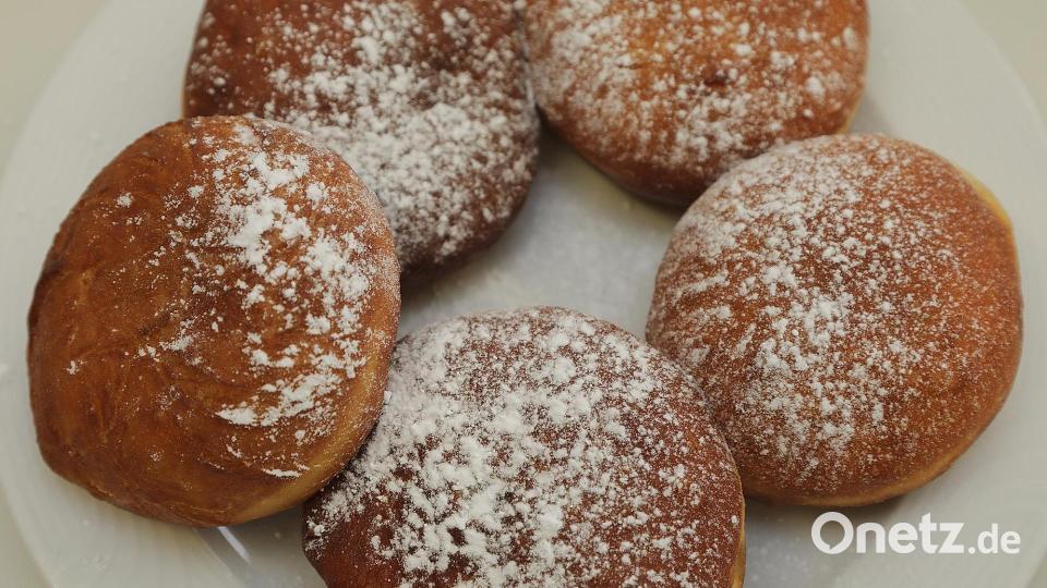 In diesem Jahr war die 2018 erstmals angebotene Krapfen-Aktion der Dr.-Johanna-Decker-Schulen so erfolgreich wie noch nie. Symbolbild: Wolfgang Steinbacher