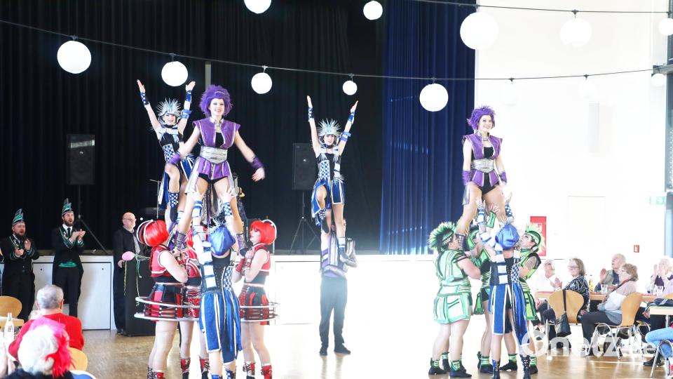 Der Showtanz der Reuther Garde entführte in galaktische Welten. Bild: njn