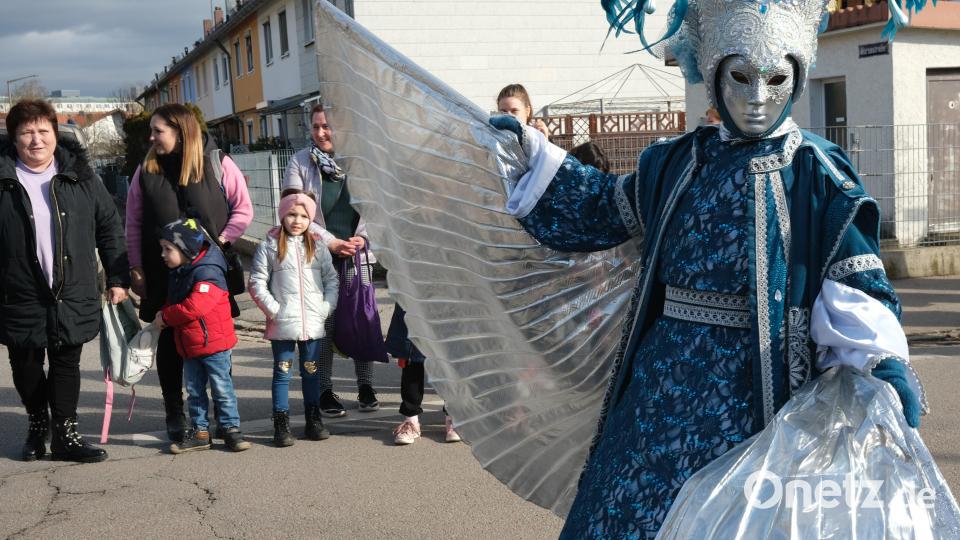 Ein Hauch von venezianischem Karneval lag über dem Lindenviertel. Bild: Hirsch