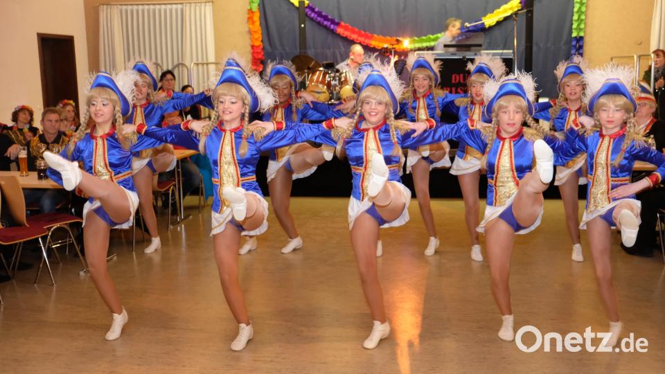 Stürmischen Beifall erhalten die anspruchsvollen Tanzvorführungen der Bayreuther Mohrenwäscher. Bild: do