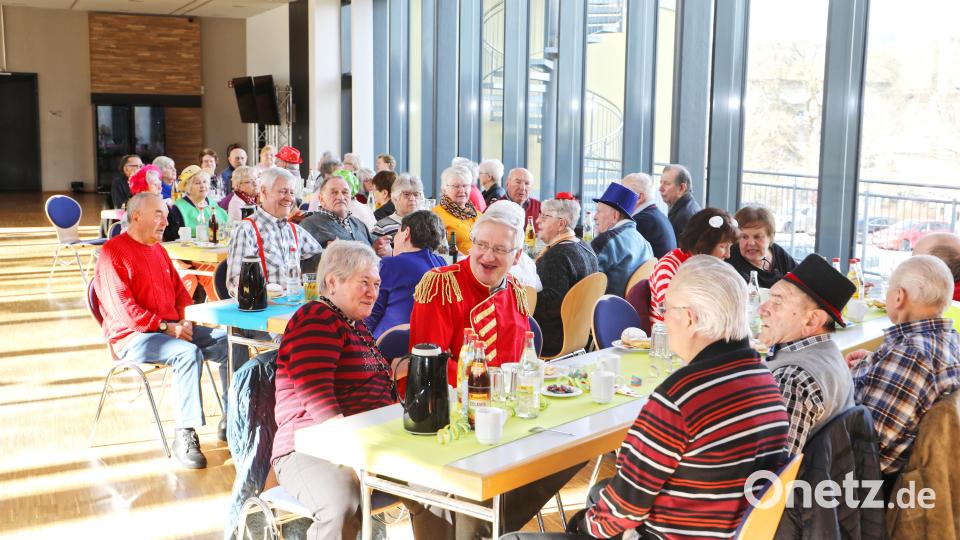 Eine hervorragende Faschingslaune herrschte bei den Senioren. Bild: njn