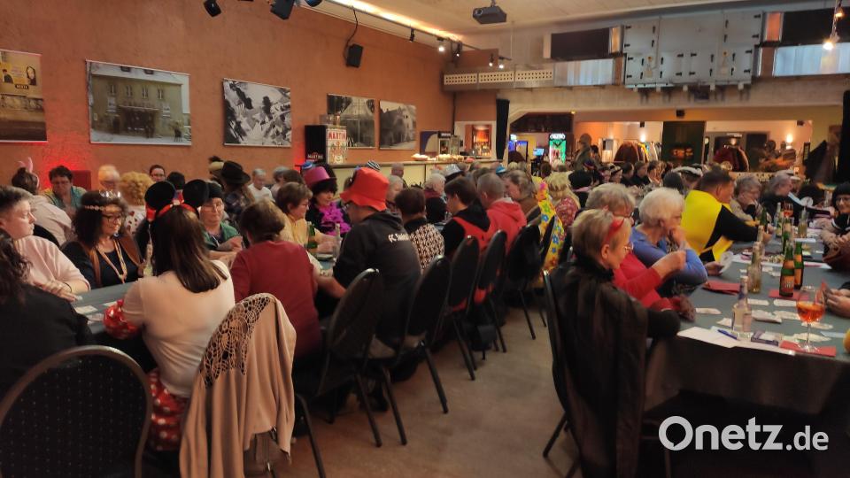 Fulminate Wiederauflage des Faschings-Preisrommé der SPD-Frauen nach langer Corona-Pause. Bild: SPD/exb