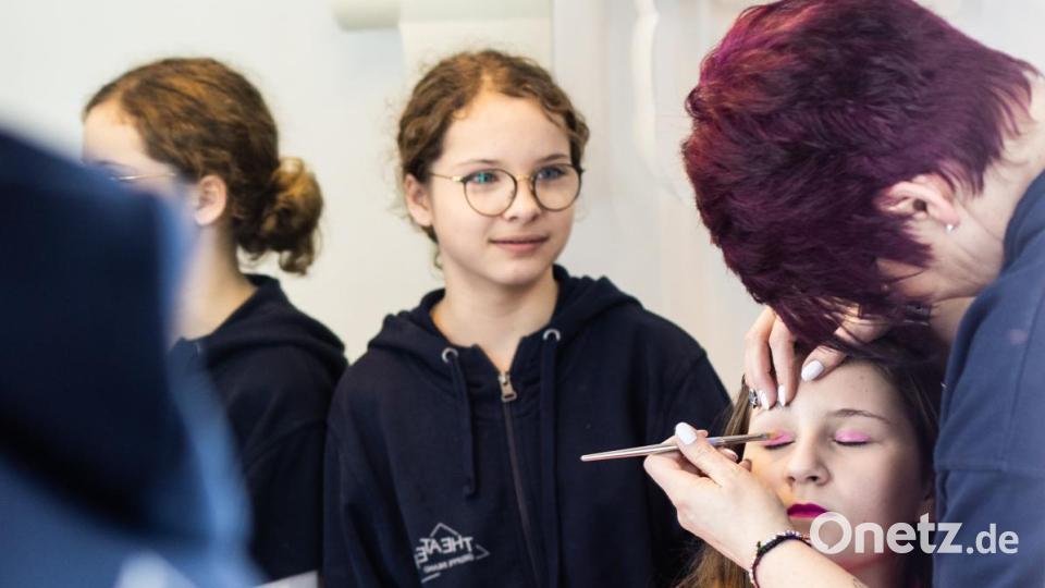 Ein Blick in die Maske. Bild: Julie Eberle/exb