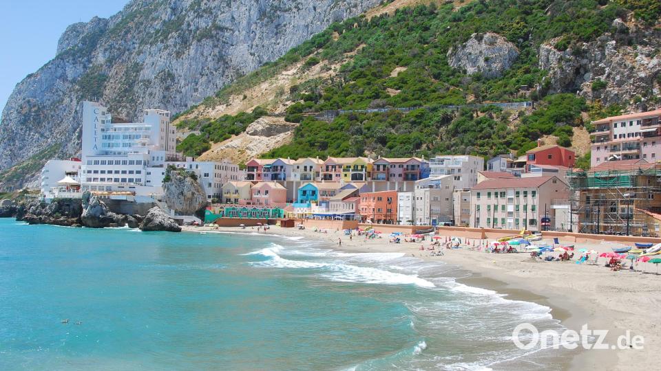 Die Catalan Bay ist einer von wenigen Sandstränden im kleinen Gibraltar. Bild: Manuel Meyer