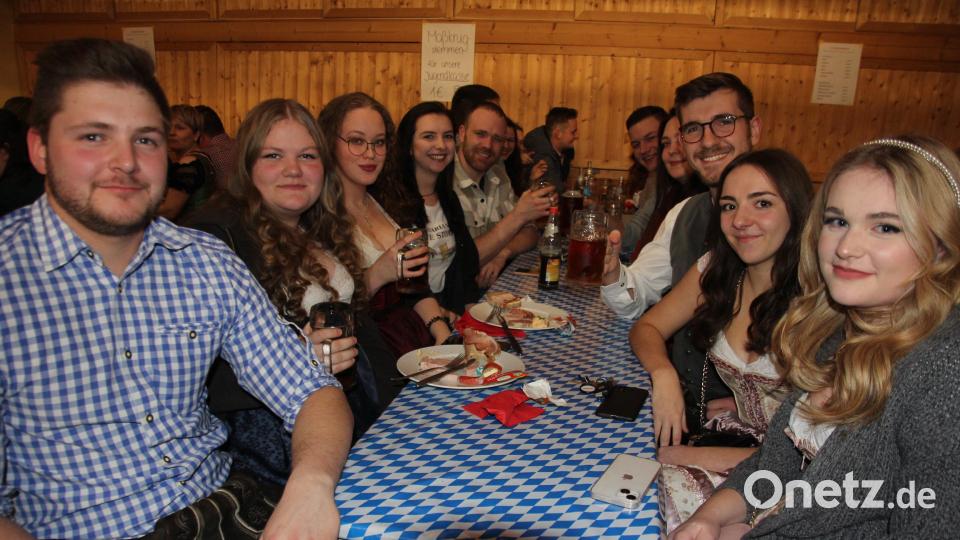 Prächtige Stimmung herrschte beim 14. Liebensteiner Starkbierfest am vergangenen Samstagabend im Schützenheim. Bild: kro