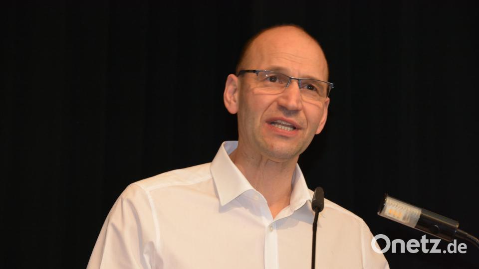 BBV-Vizepräsident Ely Eibisch griff das Thema Landschaftsschutzgebiete auf. Bild: jr