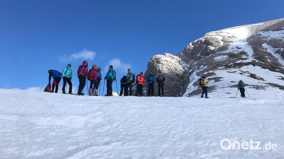 Der Tourengruppe bot sich immer wieder ein spektakuläres Bergpanorama in verschneiter Gebirgslandschaft. Bild: DAV-Sektion Sulzbach-Rosenberg/exb