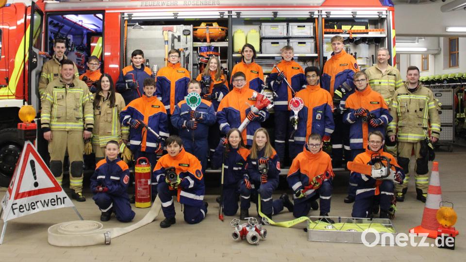Die nächste Generation an Feuerwehrleuten steht bereit. Auf ihre Ausbildung wird in Rosenberg großer Wert gelegt. Bild: mfh