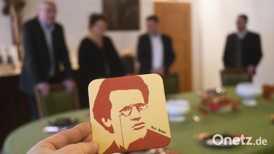 Die Stadt Weiden hat ihren berühmten Sohn stets im Blick: Max Reger. Bild: Gabi Schönberger