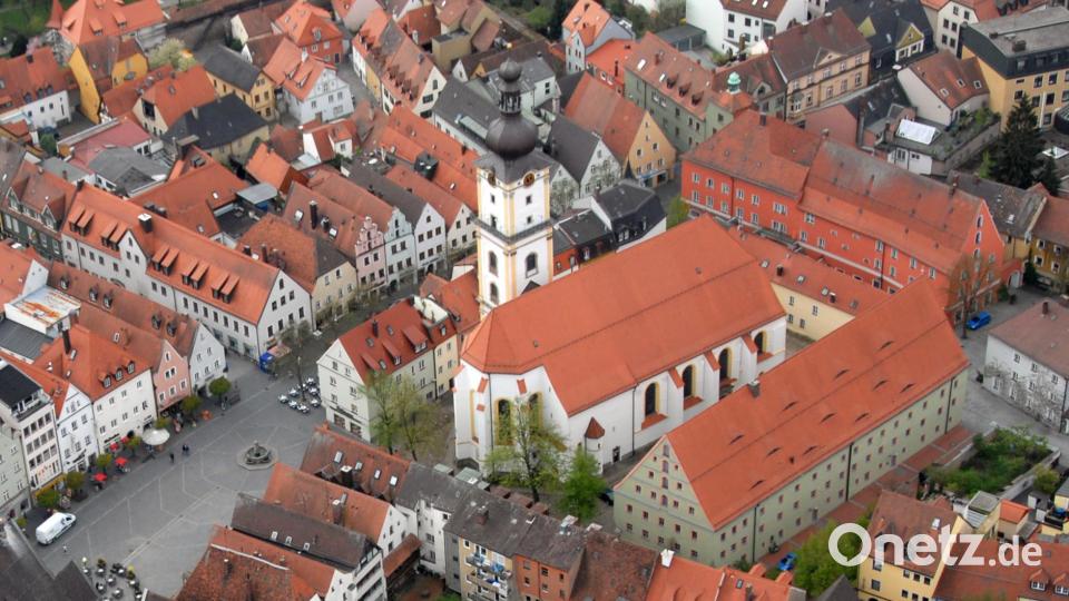 In Weiden hat sie für sich ein neues Zuhause entdeckt. Luftbild: Michael Ascherl