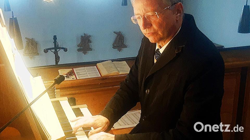 Domorganist Prof. Franz Josef Stoiber war nach Brand gekommen, um mit einem Konzert das Reger-Jahr 2023 zu eröffnen. Bild: ld