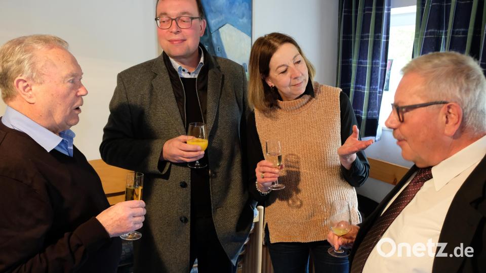 Dem offiziellen Teil der Amtseinführung folgt ein Empfang in den Gemeinderäumen der Kreuzkirche. Bild: do