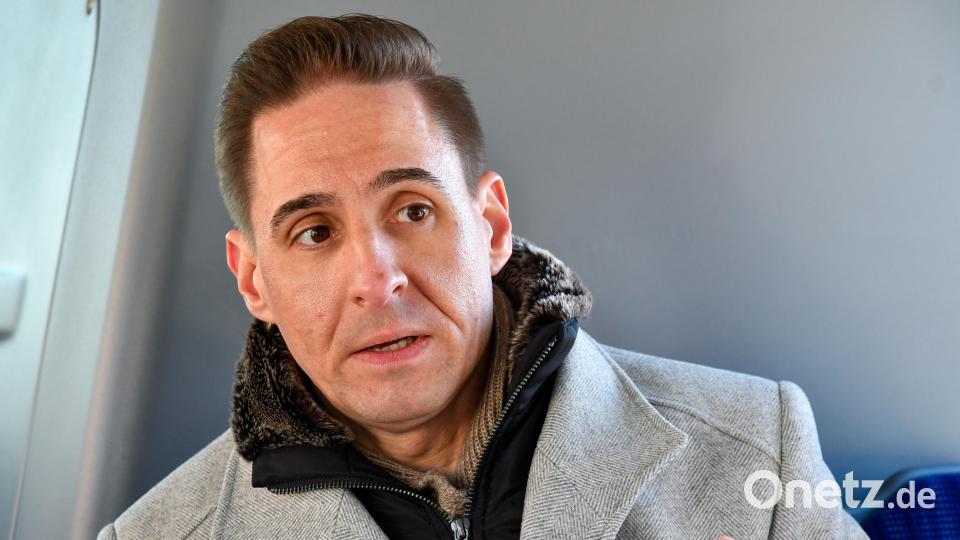 &quot;Man hört ja keine Motorgeräusche mehr, die Erschütterungen dafür umso mehr.&quot; (Stefan Bruckner vom gleichnamigen Busunternehmen) Bild: Petra Hartl