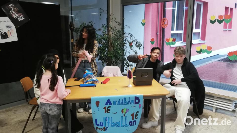 Spiel und Spaß war beim Tag der offenen Tür in der Mittelschule Altenstadt angesagt. Bild: adj