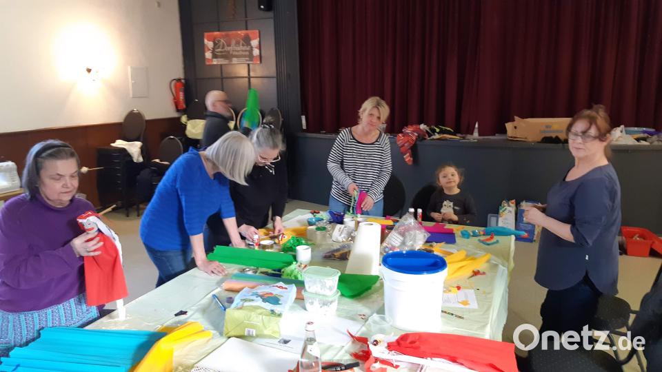 Workshop "Handpuppen bauen" des Theaterverein Dorfbühne Waidhaus Bild: Josef Kleber/exb