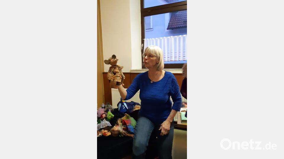 Workshop "Handpuppen bauen" des Theaterverein Dorfbühne Waidhaus Bild: Josef Kleber/exb