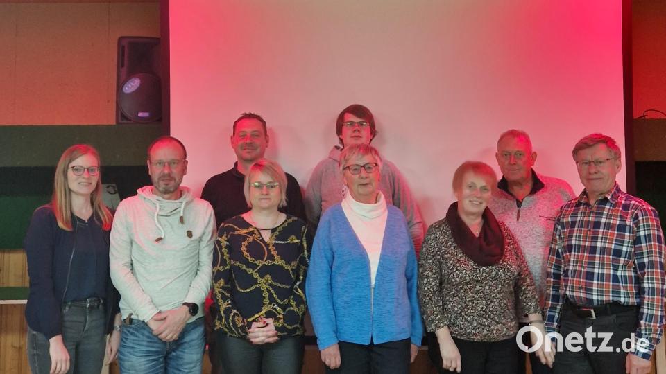 Die SPD Luhe-Wildenau ehrt treue Mitglieder und bestätigt den Vorstand. Bild: Julia Bayer/exb