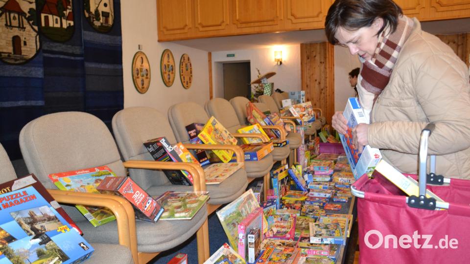 Super gelaufen ist der 7. Bücher- und Spielebasar. Ein reichhaltiges Angebot an Lesestoff und Spielen wurde geboten. Bild: gi