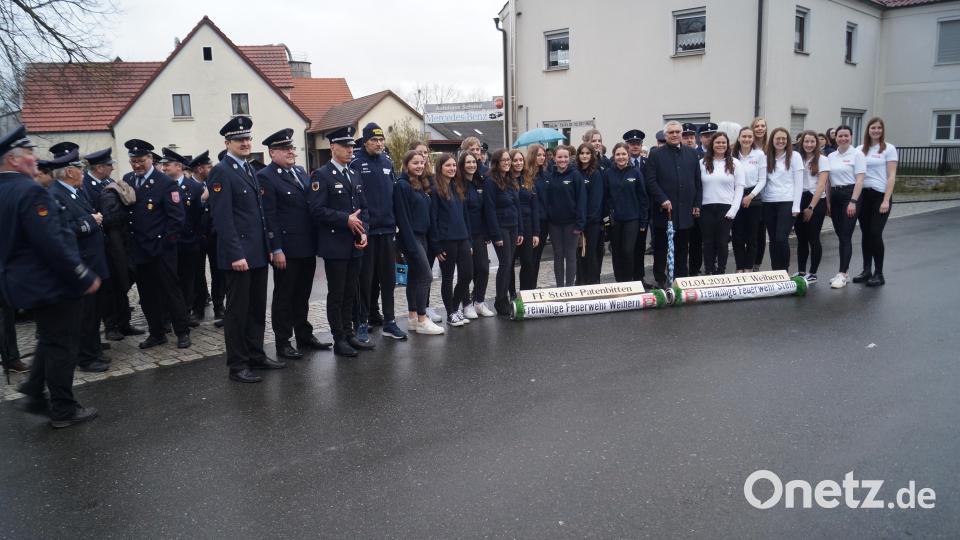 Die Festdamen aus Stein bestanden Ihre Prüfungen mit Bravour. Bild: slh