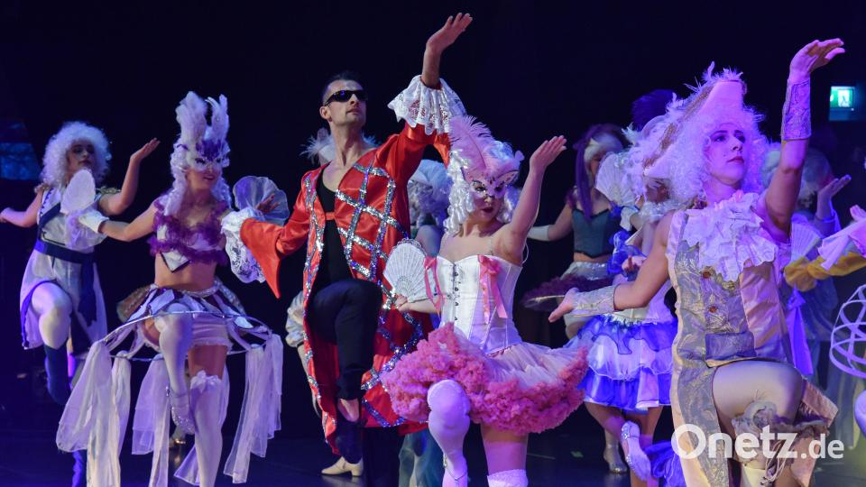 Bei der Jubiläumsveranstaltung im ACC traf Falco auch auf Amadeus. Bild: Stephan Huber