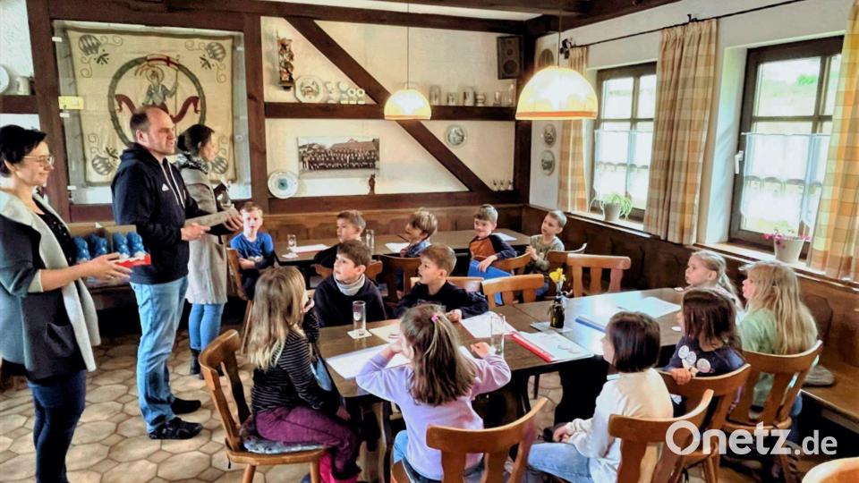 17 Mädchen und Buben bilden die neue Kinderfeuerwehr in Unterbruck. Bild: Stadt Kemnath/exb