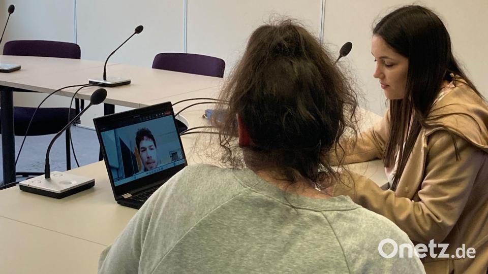 Auch Videodolmetschen wird beim Tag der offenen Tür gezeigt Bild: Lisa Hegen/exb