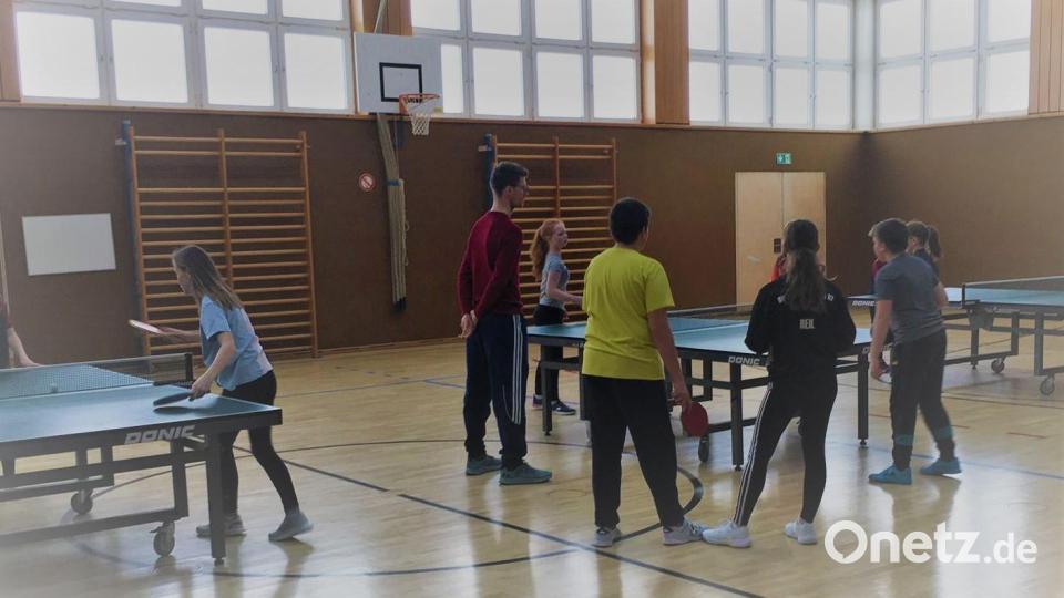 Mächtig Spaß machte den Ministranten der Rundlauf um die Tischtennisplatte. Bild: gz