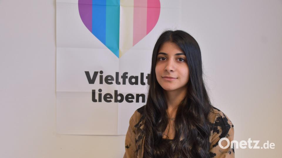 Die 15-jährige Roussel Khello hat sich als neue Wertebotschafterin viel vorgenommen. Unter anderem möchte sie in jeder Klasse "den Wert des Monats" einführen. Bild: ubb