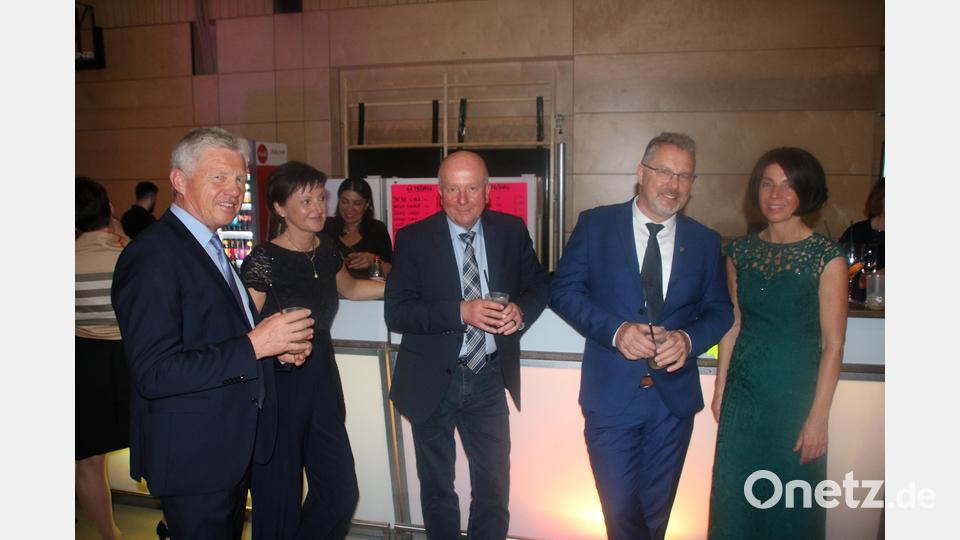 350 Bürger verbrachten einen wunderbaren Gala-Abend in der frisch sanierten Stadthalle. Bild: sne