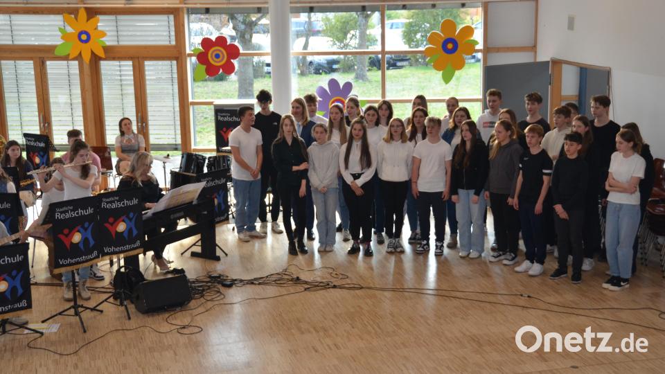 Bewiesen haben sich zwischendurch auch die Gäste aus Stříbro mit mehreren musikalischen Beiträgen. Bild: dob