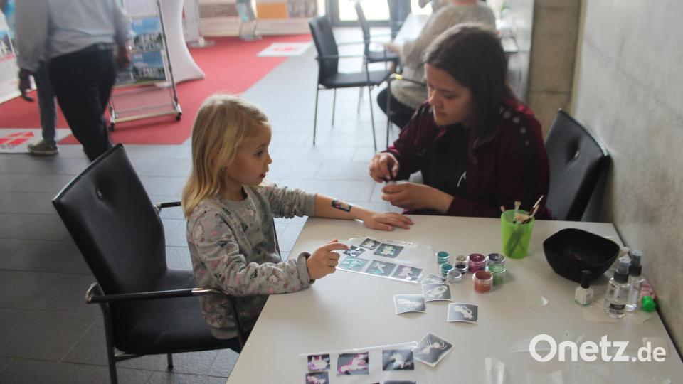 Kinderschminken durfte natürlich auch nicht fehlen. Bild: sns