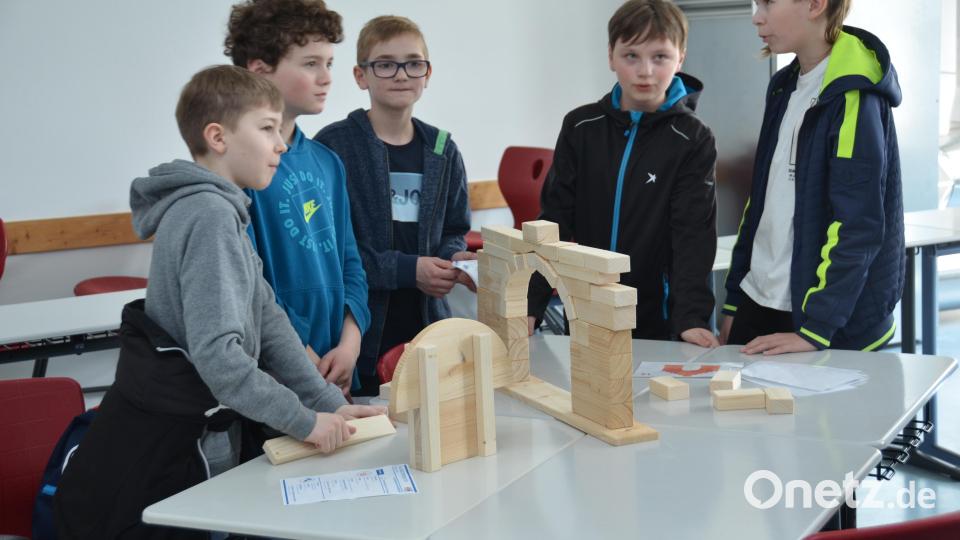 Bauwerke mit eigenen Händen schaffen. Bild: dob