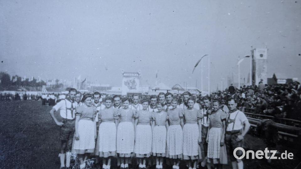 Volkstanzauftritt der Landjugendgruppe Atzmannsricht beim Zentrallandwirtschaftsfest in München 1949 Archivbild: privat/Michaela Stauber/exb