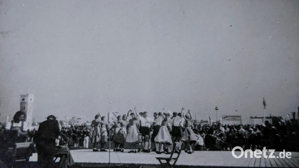 Der Volkstanzauftritt der Landjugendgruppe Atzmannsricht beim Zentrallandwirtschaftsfest in München im Jahr 1949 ist der absulte Höhepunkt der Vereinsgeschichte. Archivbild: privat/Michaela Stauber/exb