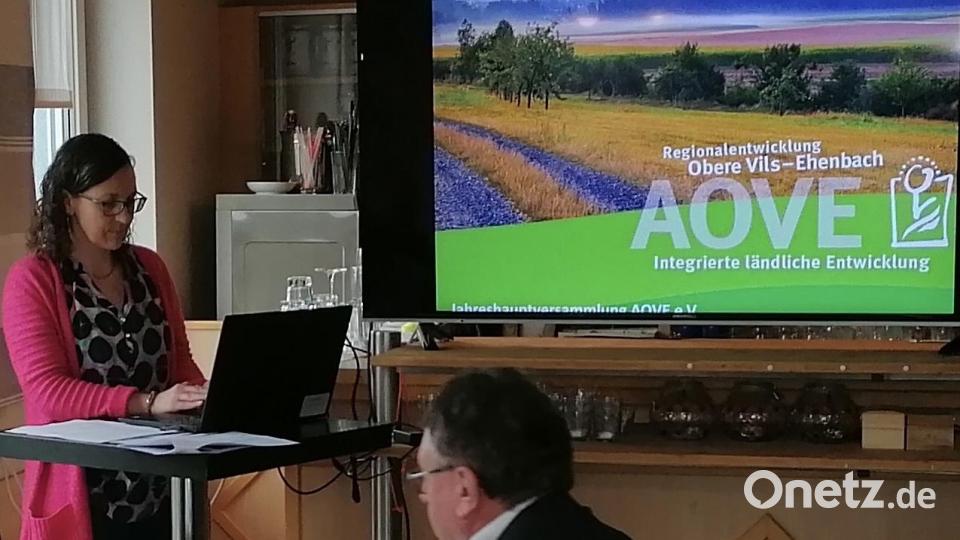 AOVE-Geschäftsführerin Katja Stiegler bei der Präsentation. Bild: Thomas Holler