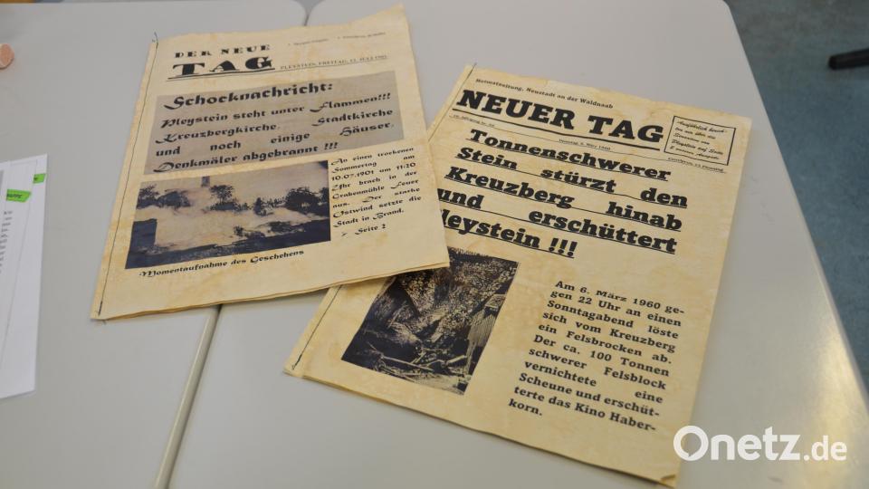 Staunen riefen auch die Projektpräsentationen der Schüler hervor, die zum Beispiel ein Schockthema so in eine Tageszeitung verpackten, dass man fast glauben konnte die Seite stamme wirklich aus dem Jahr 1901. Bild: dob