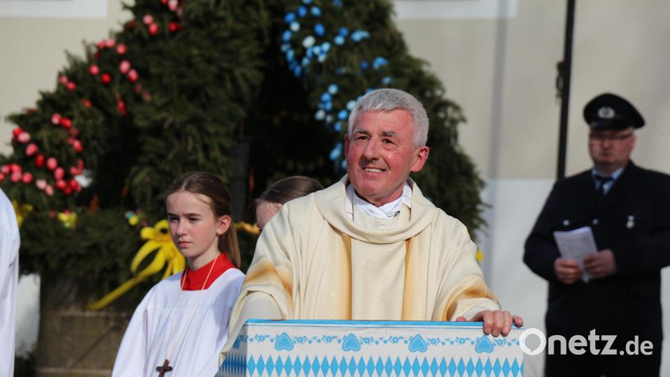 Militärgeneralvikar Monsignore Reinhold Bartmann blickte auf seine Zeit in Kastl zurück. Bild: rpp