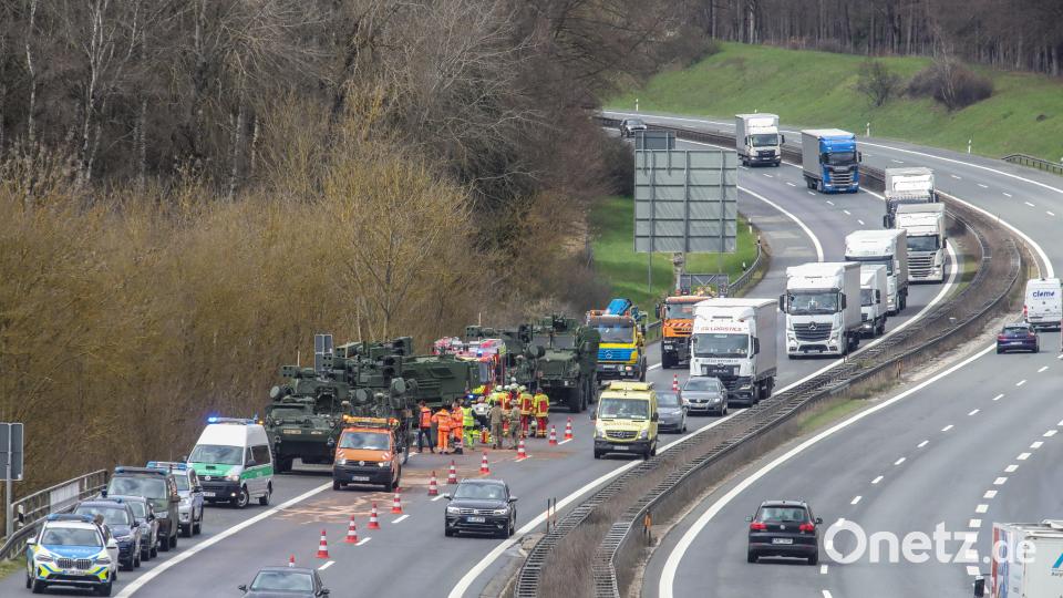 Militärfahrzeuge auf Manöverfahrt sind am Montagvormittag auf der A6 verunglückt. Nach ersten Erkenntnissen wurden sieben Soldaten verletzt. Bild: Wolfgang Steinbacher