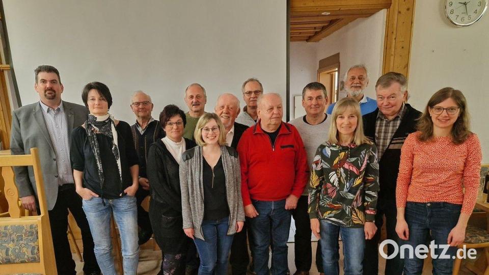 Die geehrten Mitglieder für 25-, 40-, 50- und 60-jährige Mitgliedschaft. Bild: meu