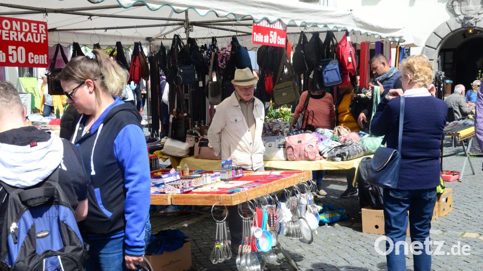 Bummeln, schauen, kaufen beim Jubilatemarkt. Bild: Kunz