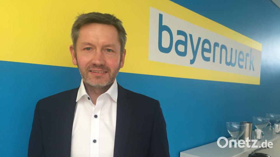 &quot;Das Verteilnetz ist die Steuerzentrale der Energiewende.&quot; (Daniel Liegl, Leiter Kundencenter Schwandorf) Bild: ihl