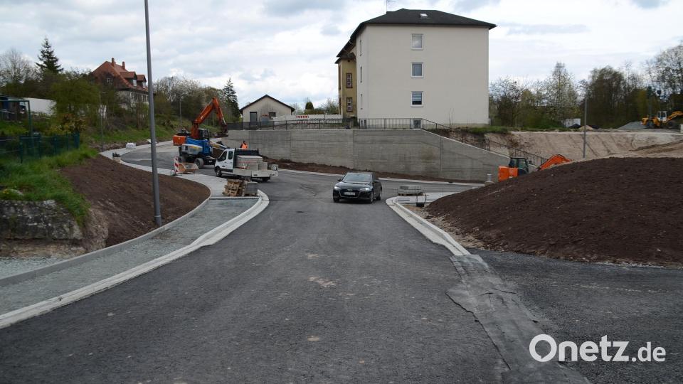 Im Bild die Kreuzstraße bei der Einmündung in die Bahnhofstraße Bild: ak