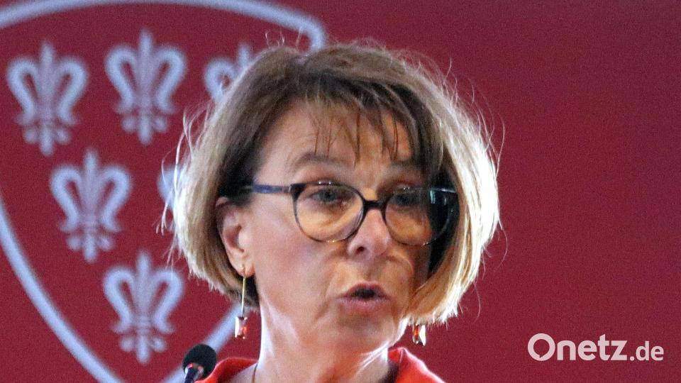 „Dort wo sich die Pflege der Quantifizierung und dem ökonomischen Zugriff entzieht, dort beginnt die menschliche Dimension der Pflege.“ (Birgit Singer-Grimm, Geschäftsführerin der Ökumenischen Sozialstation Sulzbach-Rosenberg) Bild: mfh